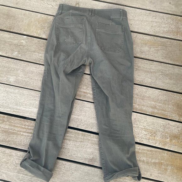Democracy "Ab"solution Cargo Utility Pants - Very flattering! - Like New! - Picture 4 of 4